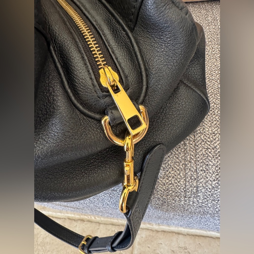 Marc Jacobs-Gorgeous Black Pebbled Leather Satchel with Gold Hardware - Picture 7 of 14